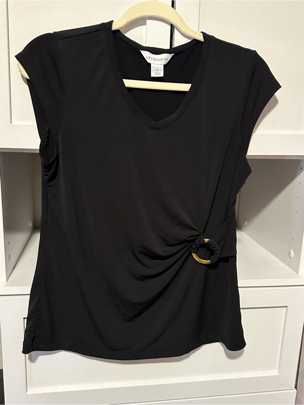 Liz Claiborne Black Ring Detail Cap Sleeve Top Size Medium